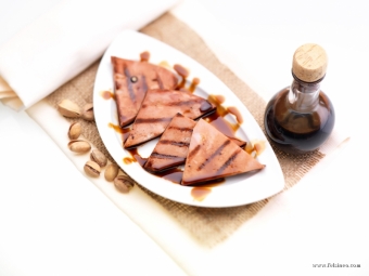 TRIANGOLINI DI MORTADELLA GRIGLIATA AL BALSAMICO